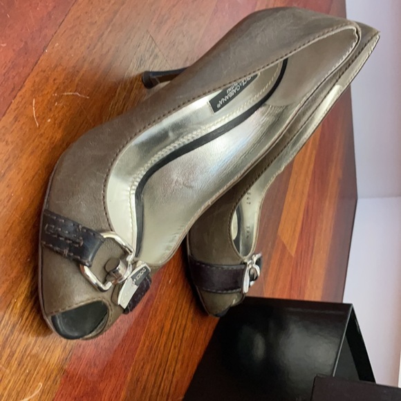 Beautiful open toe heels - Picture 3 of 8